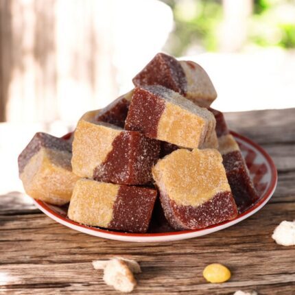 variedade de doces de leite artesanais para recheios e coberturas em confeitaria